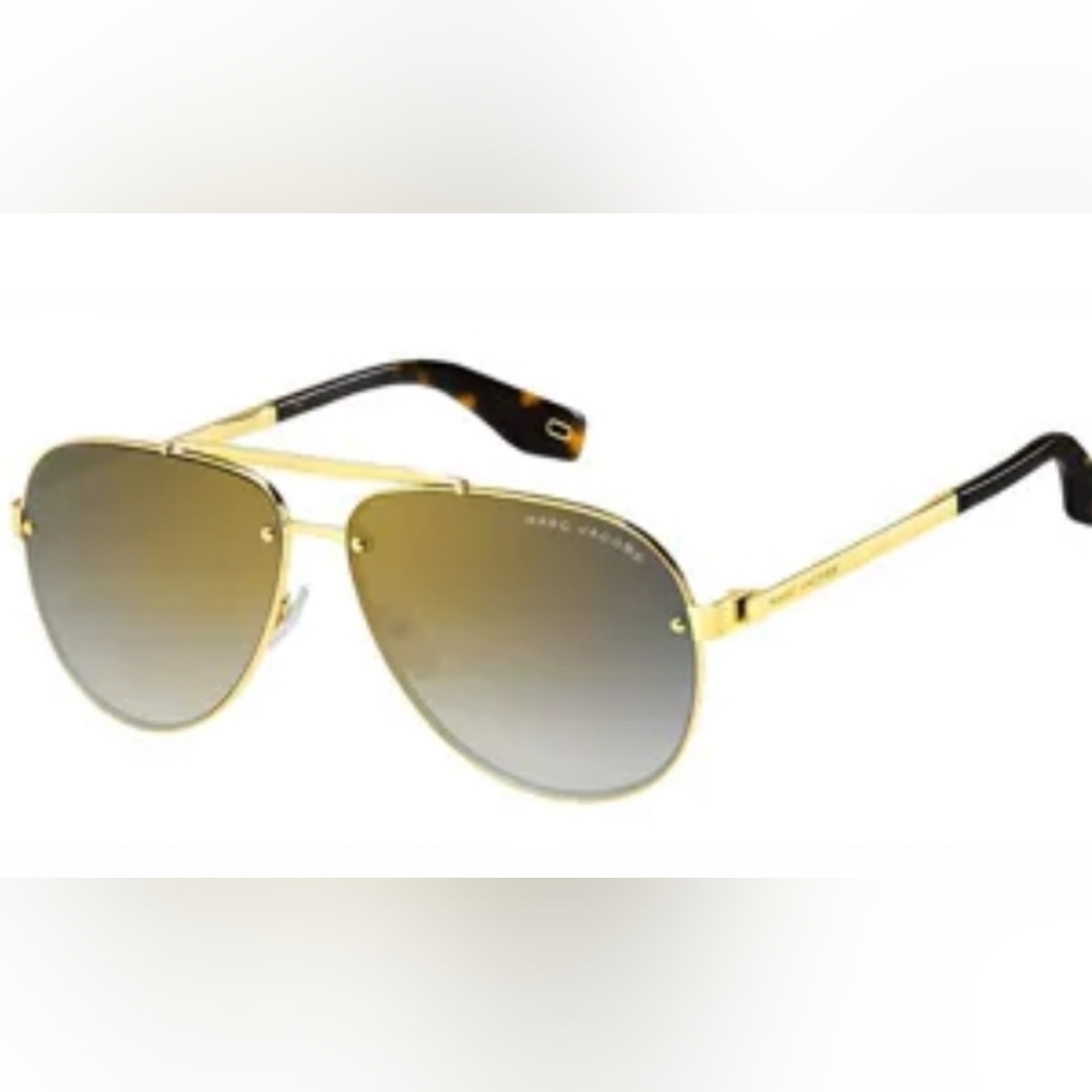 Marc Jacob's Gradient Aviator Sunglasses with case
